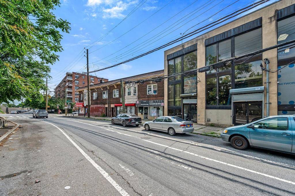 Staten Island, NY 10306,1140 South Railroad AVE