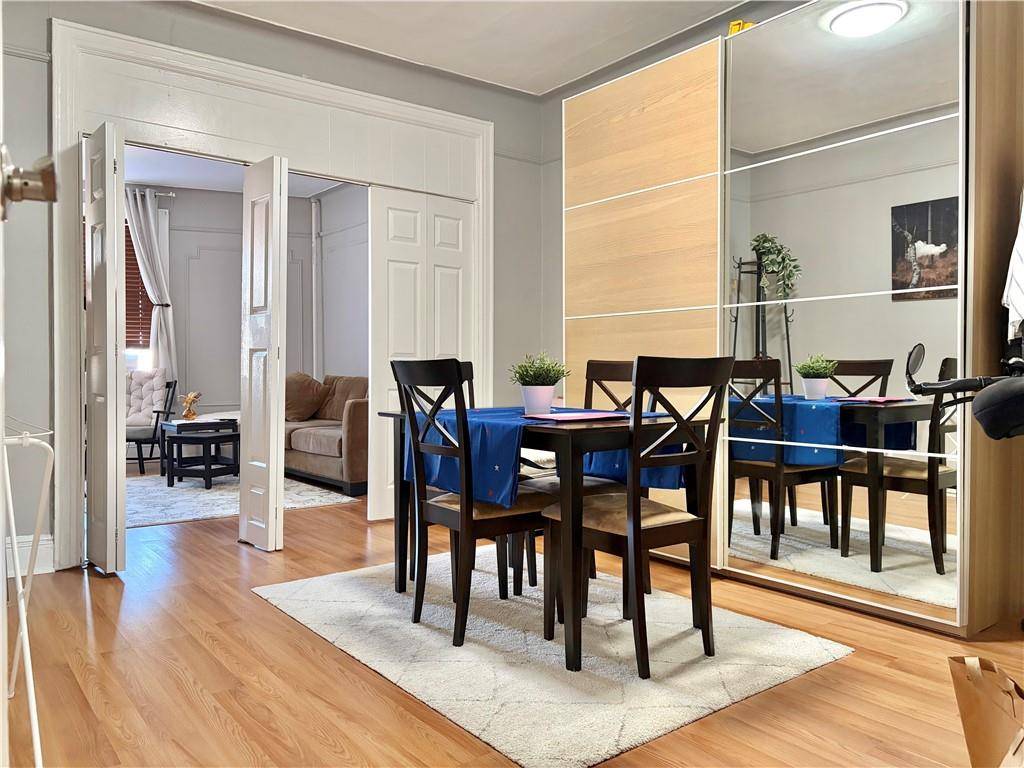 Brooklyn, NY 11223,290 Kings HWY