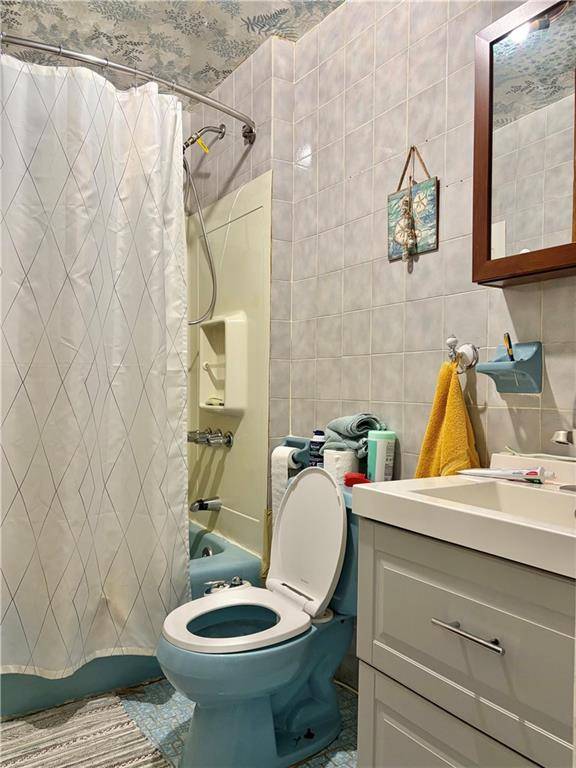 Brooklyn, NY 11223,290 Kings HWY