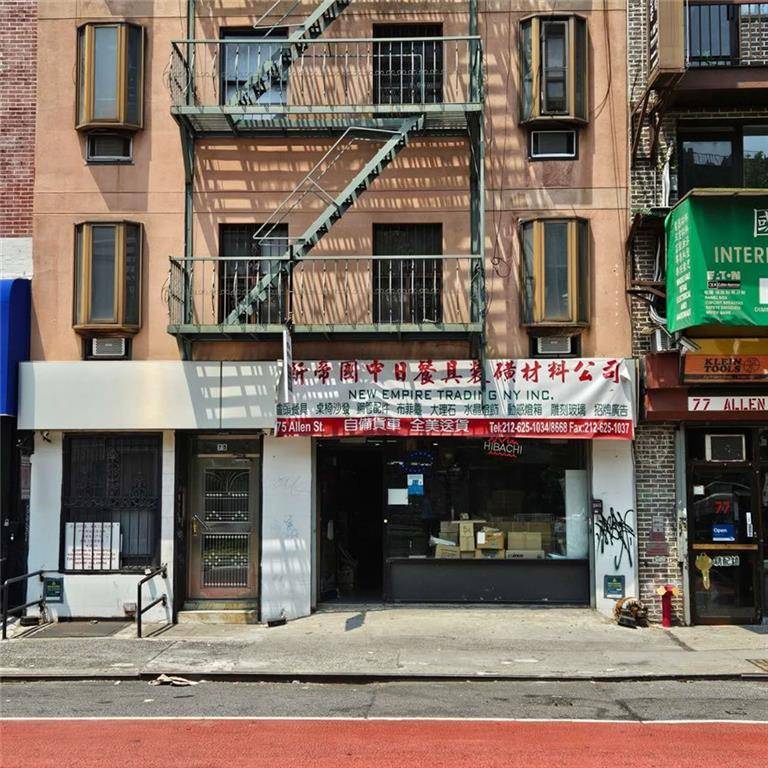 New York, NY 10002,75 Allen ST