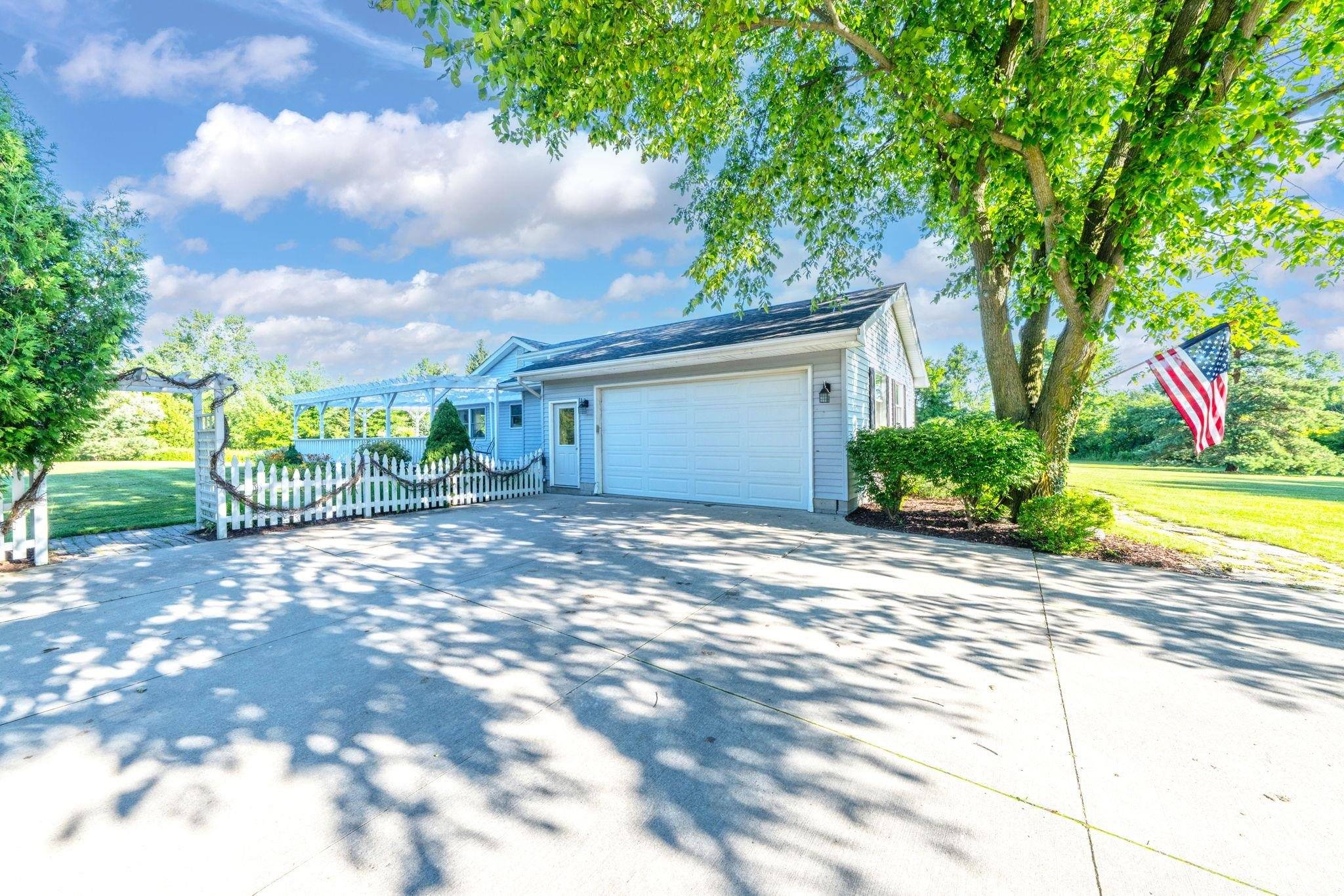 Cottrellville, MI 48039,6298 Marsh RD