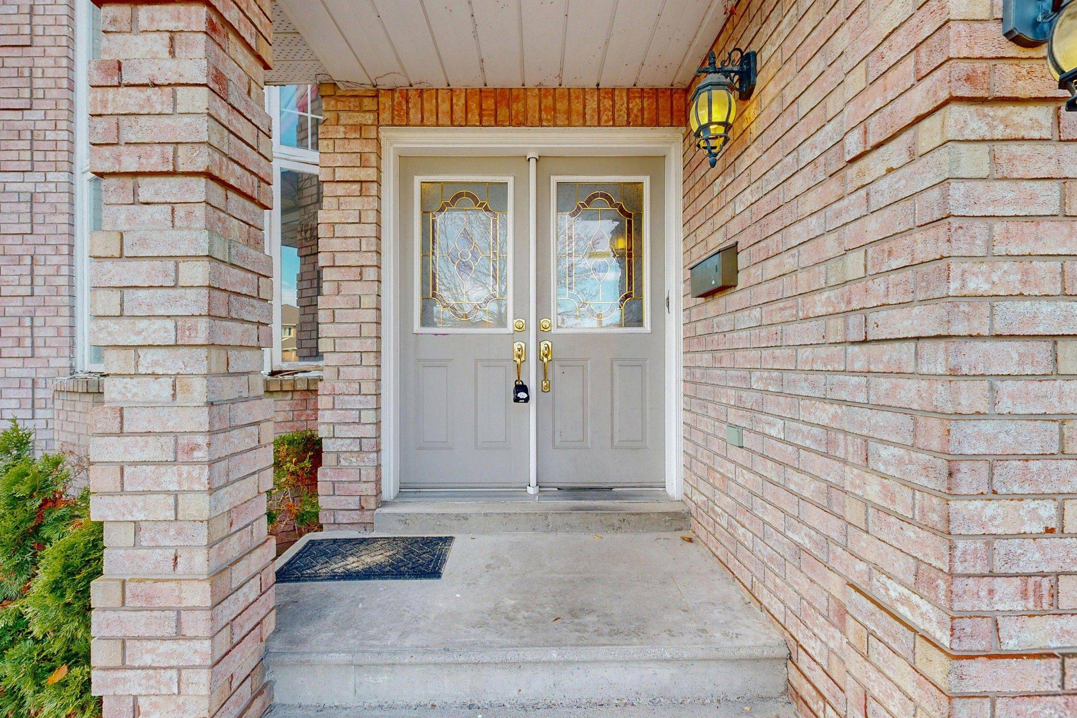 Pickering, ON L1V 1P6,1822 Rosebank RD