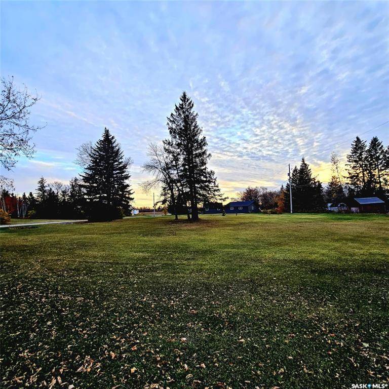 Sheho, SK S0A 3T0,18 3rd STREET #16 & 17