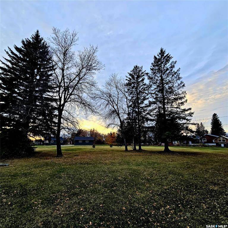 Sheho, SK S0A 3T0,18 3rd STREET #16 & 17