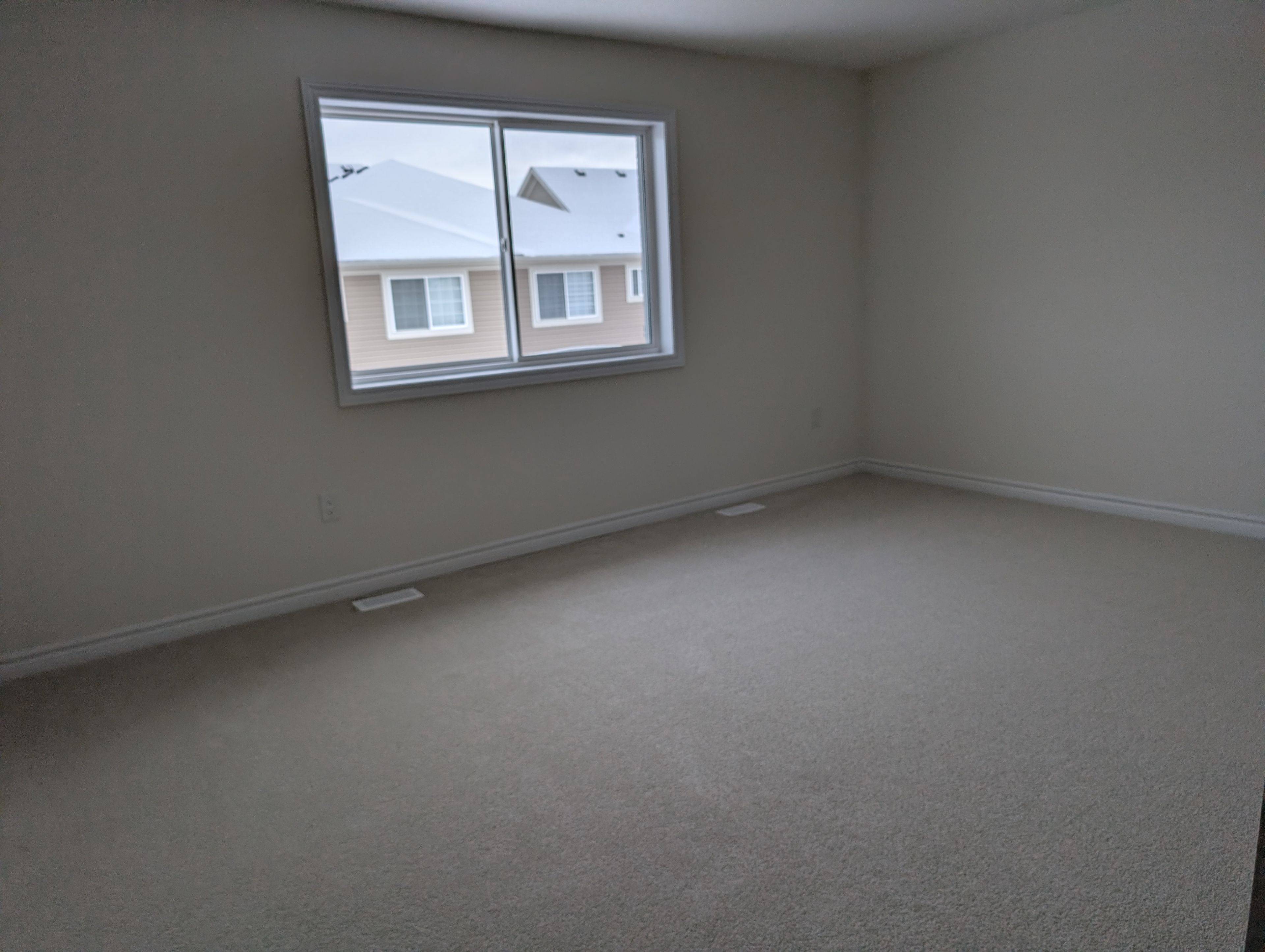 Guelph, ON N1L 0R4,30 Hutchison RD NW