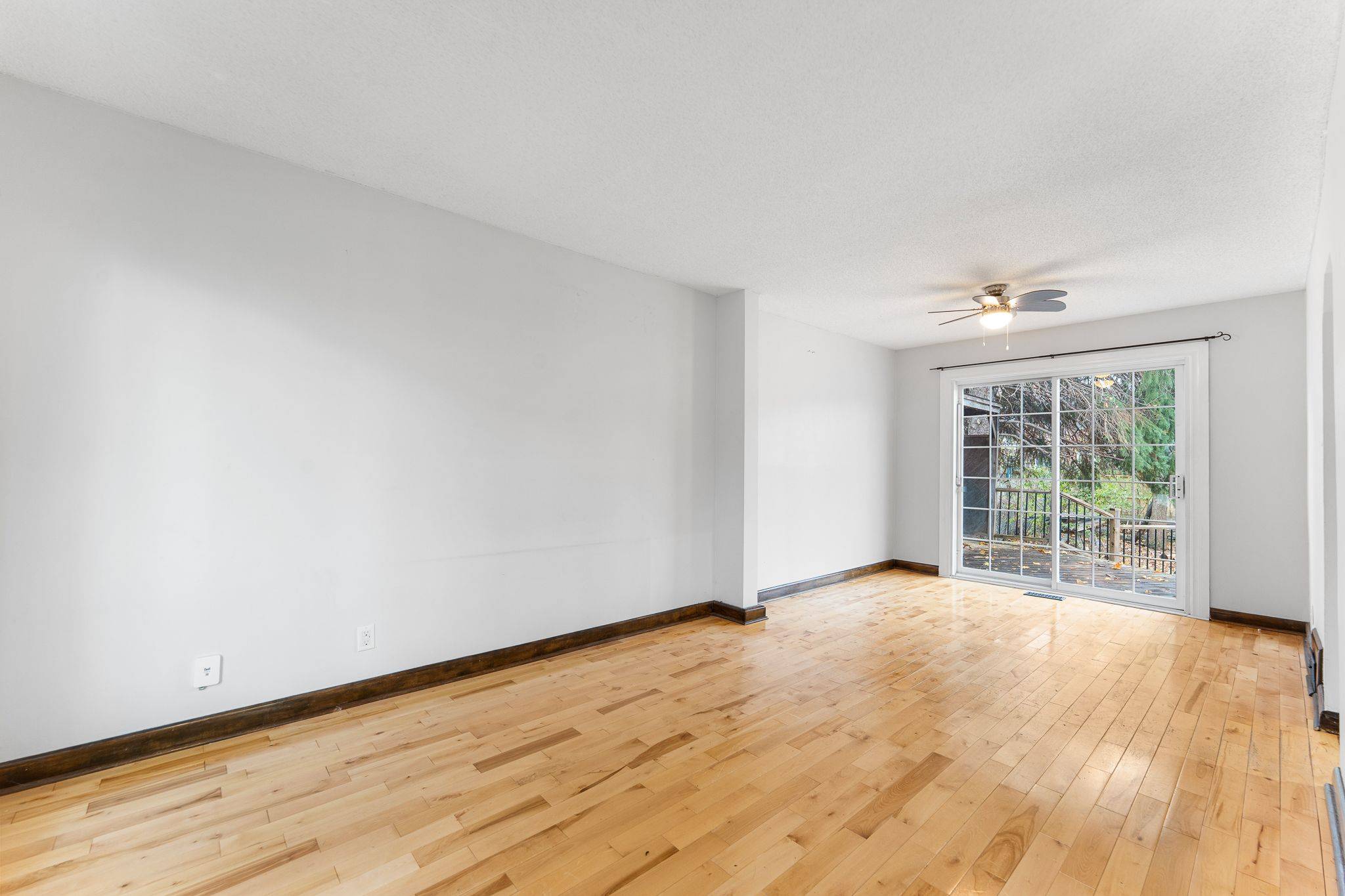 Overbrook - Castleheights And Area, ON K1K 2A1,166 Prince Albert ST