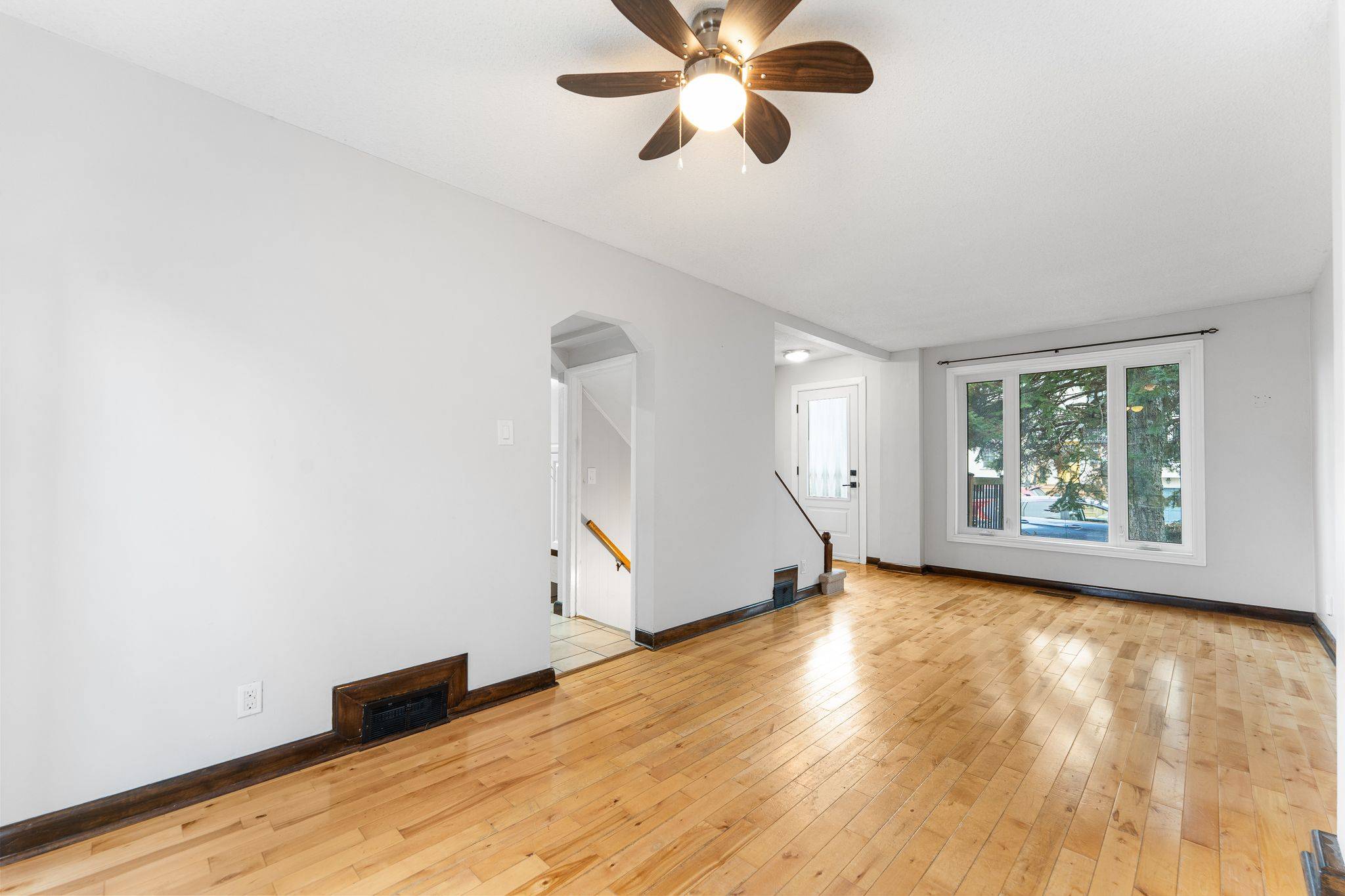 Overbrook - Castleheights And Area, ON K1K 2A1,166 Prince Albert ST