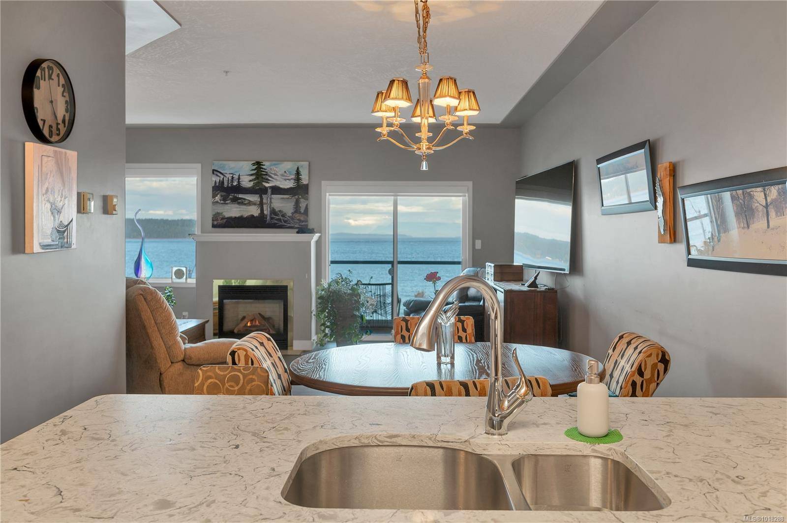 Campbell River, BC V9W 1B7,1350 Island Hwy S #304