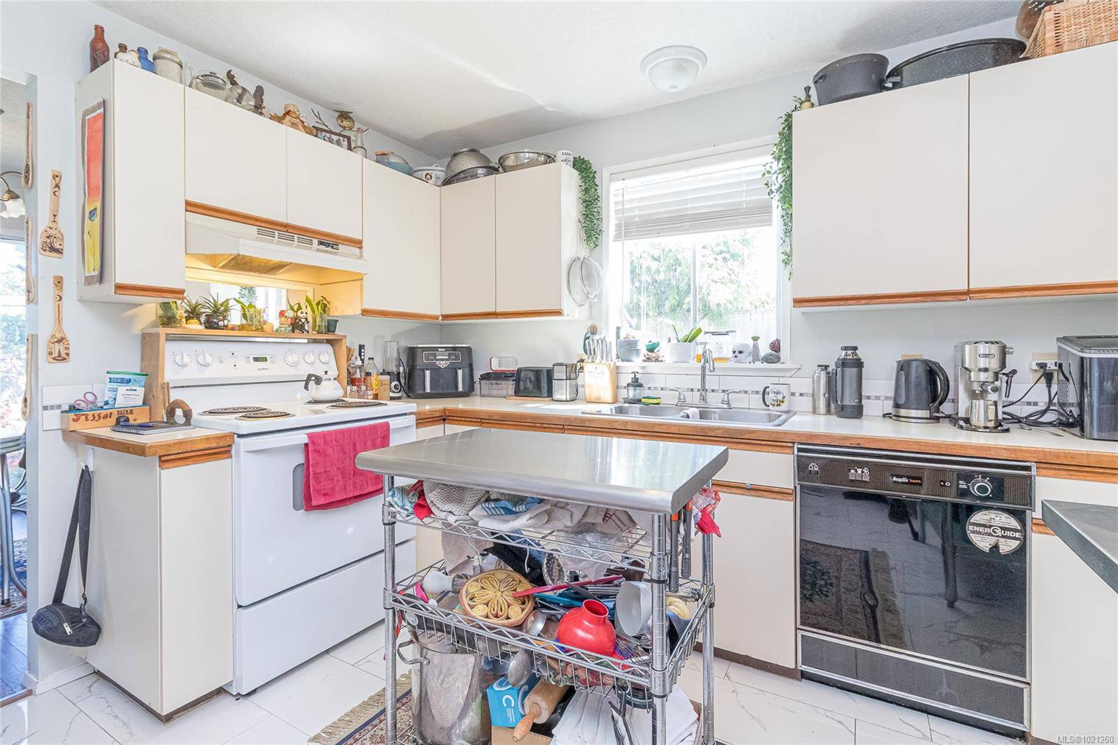 Chemainus, BC V0R 1K2,9975 Victoria Rd