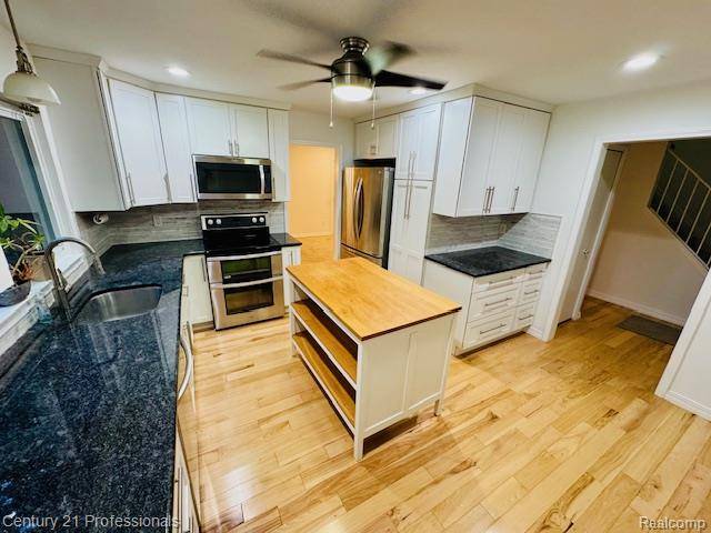 West Bloomfield, MI 48322,5720 Beauchamp