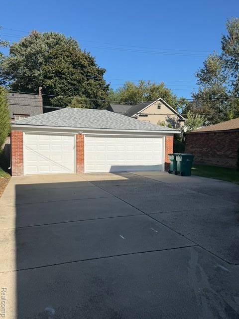 Grosse Pointe Park, MI 48230,834-836 Harcourt RD