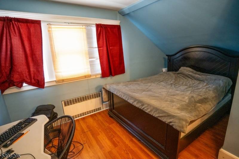 Wallington Boro, NJ 07057,196 Hayward Pl