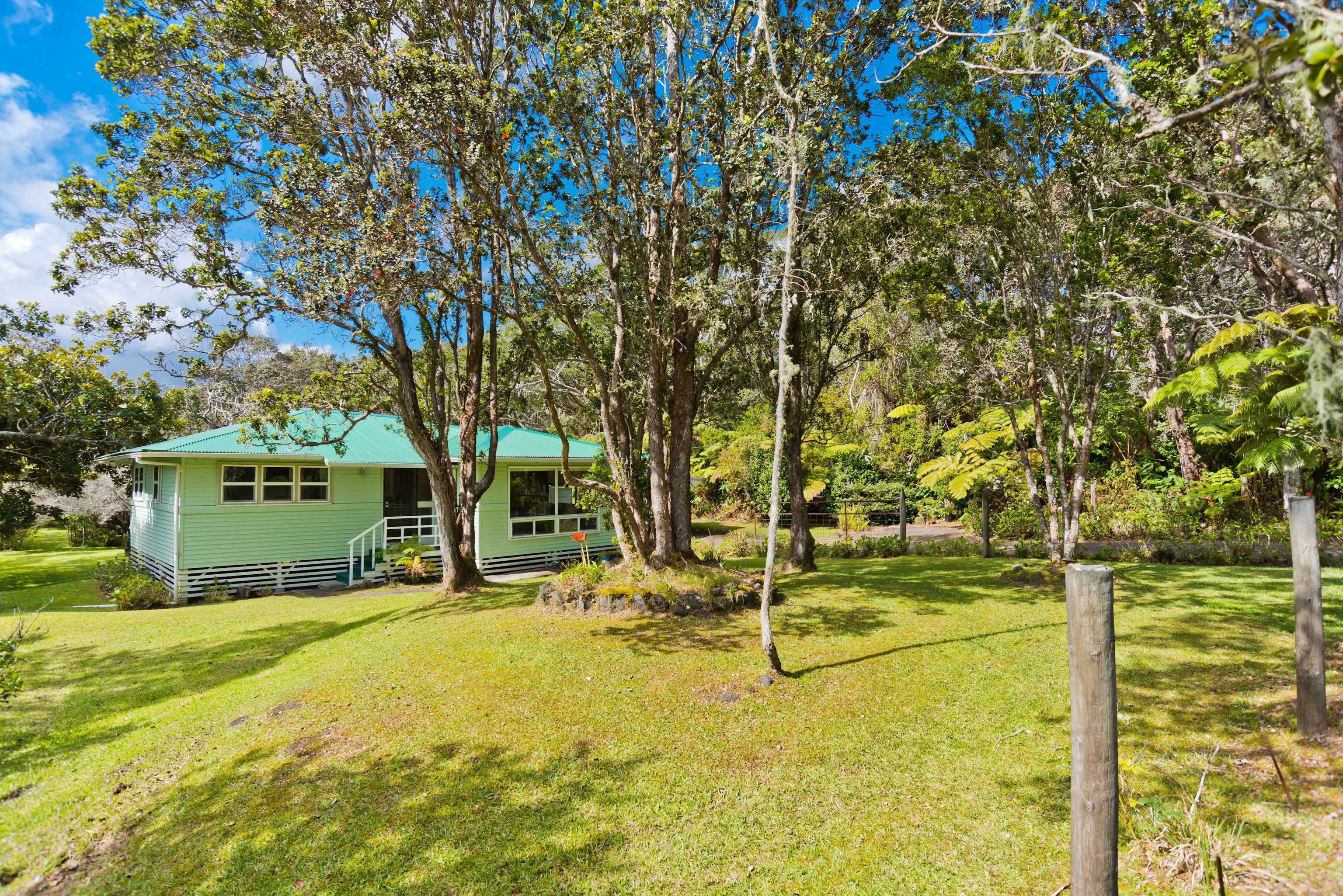 19-4113 HAUNANI RD, Volcano, HI 96785