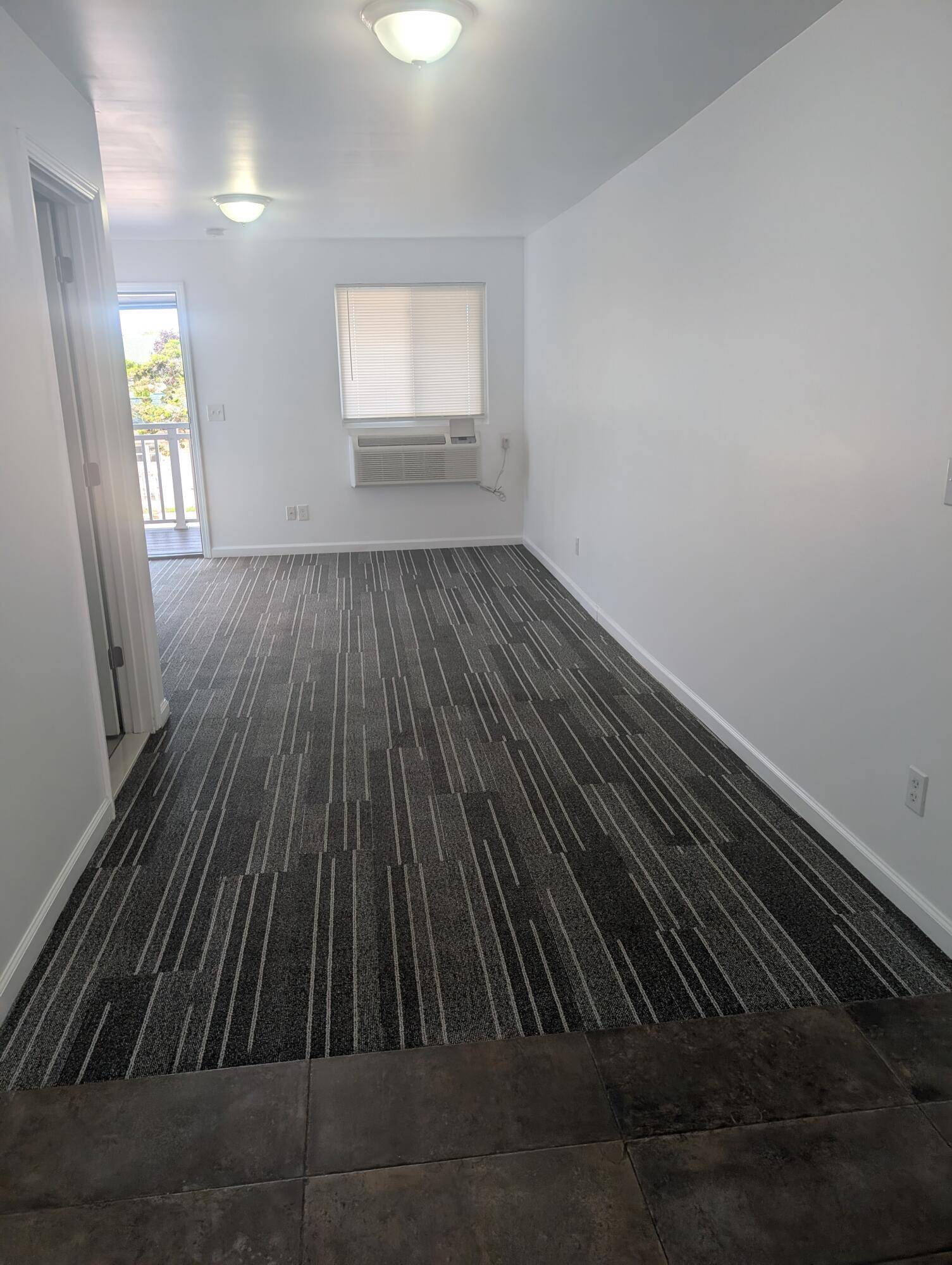 Inkster, MI 48141,25911 michigan AVE #103