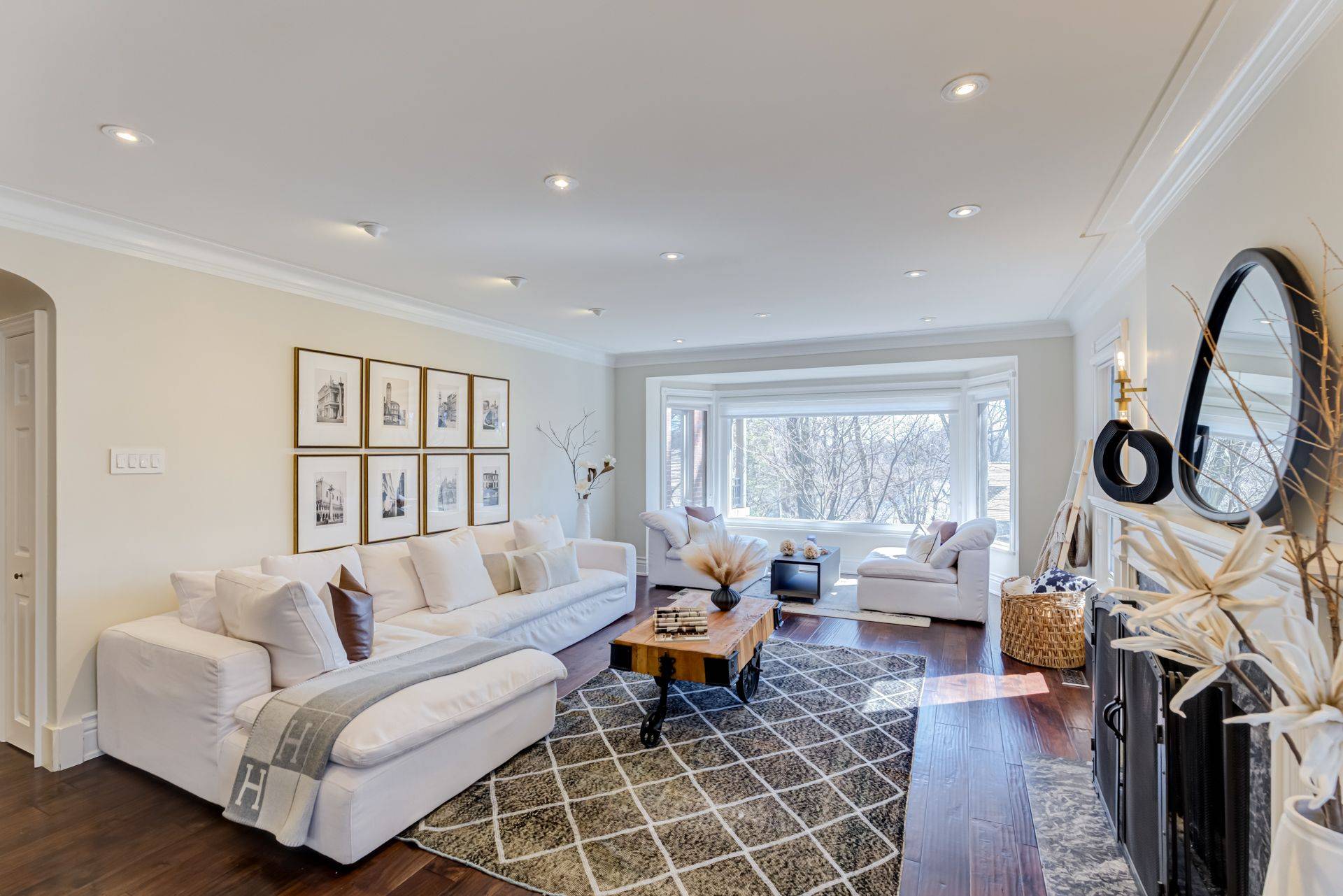 Toronto C03, ON M5P 1T4,1 Ridgewood RD