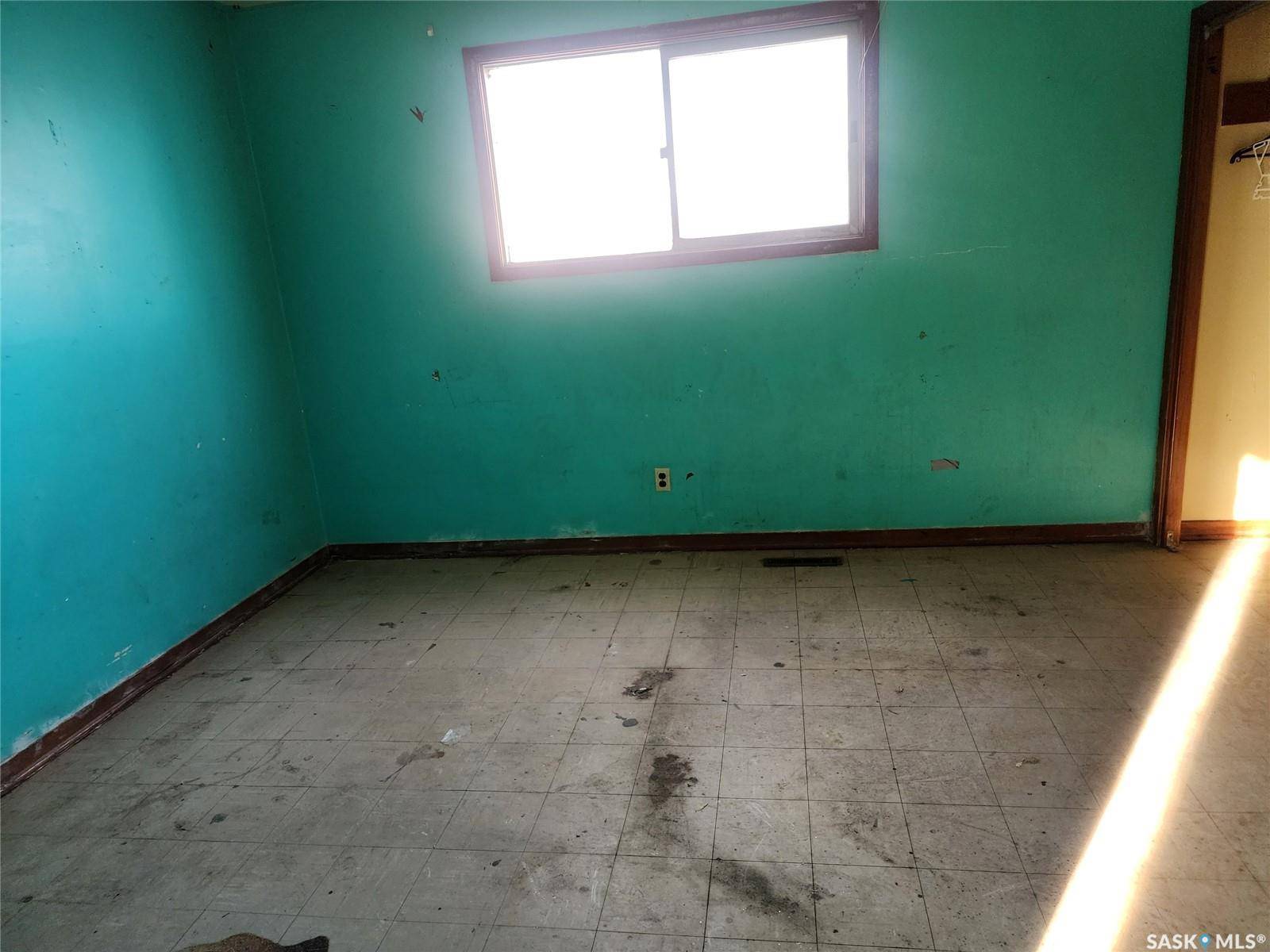 Regina, SK S4N 3J1,845 EDGAR STREET