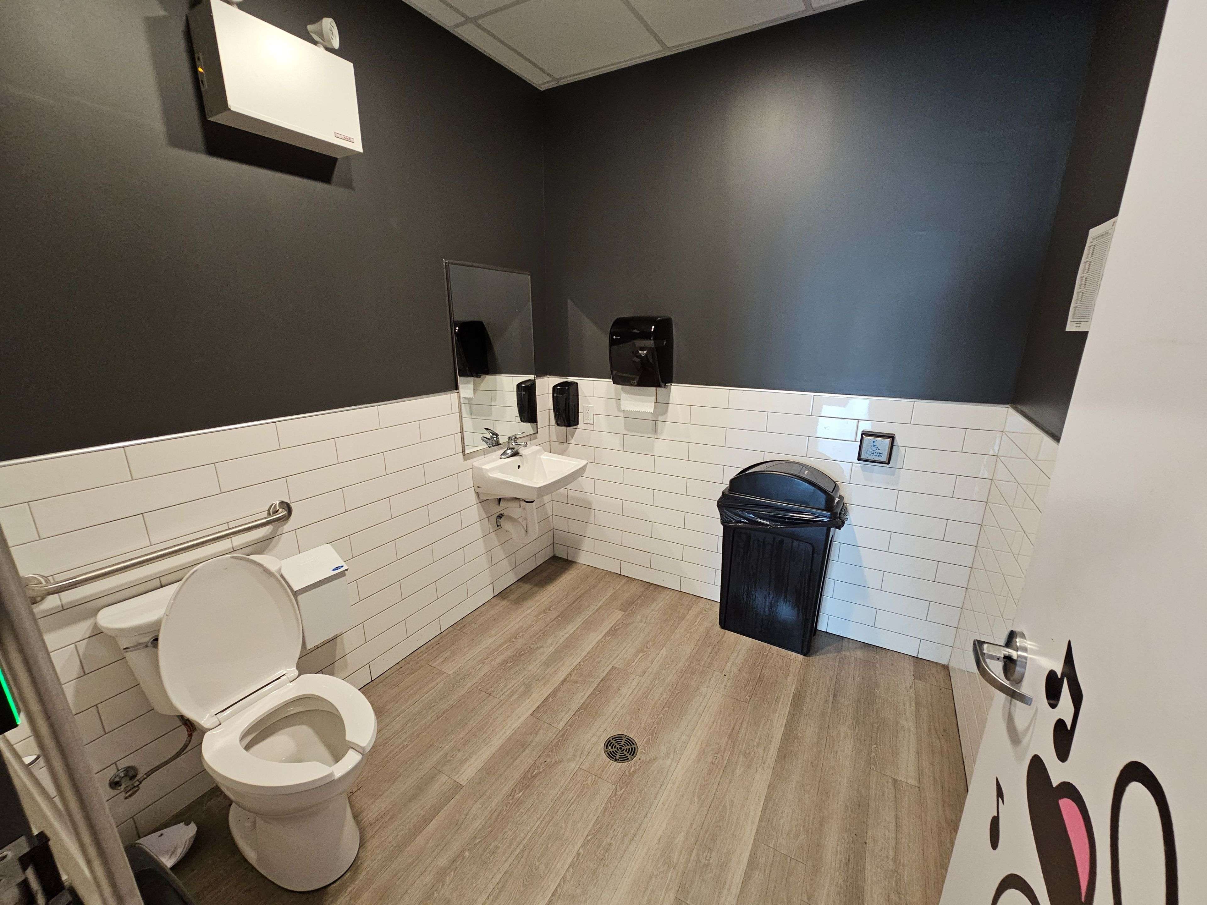 Brampton, ON L6S 0B8,9055 Airport RD #7