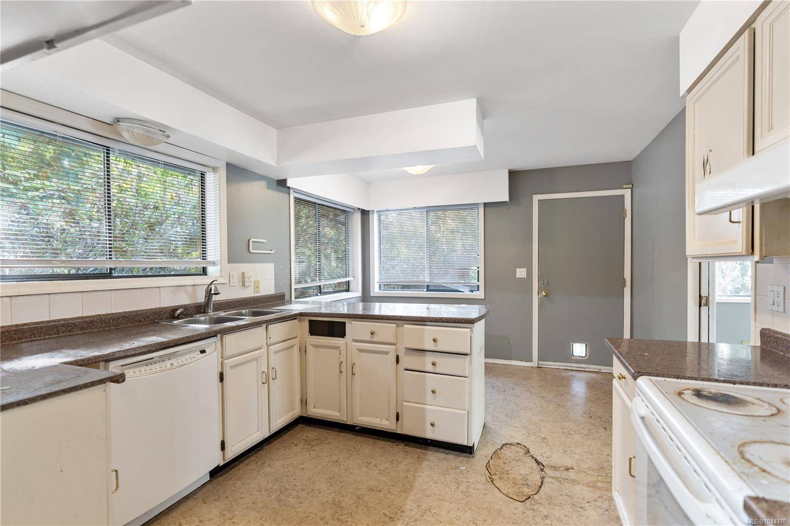 Colwood, BC V9C 3H2,777 Cuaulta Cres