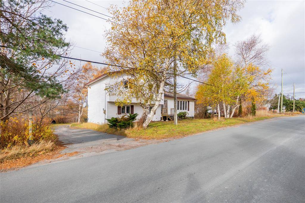 Holyrood, NL A0A 4L0,9 Ridge Road