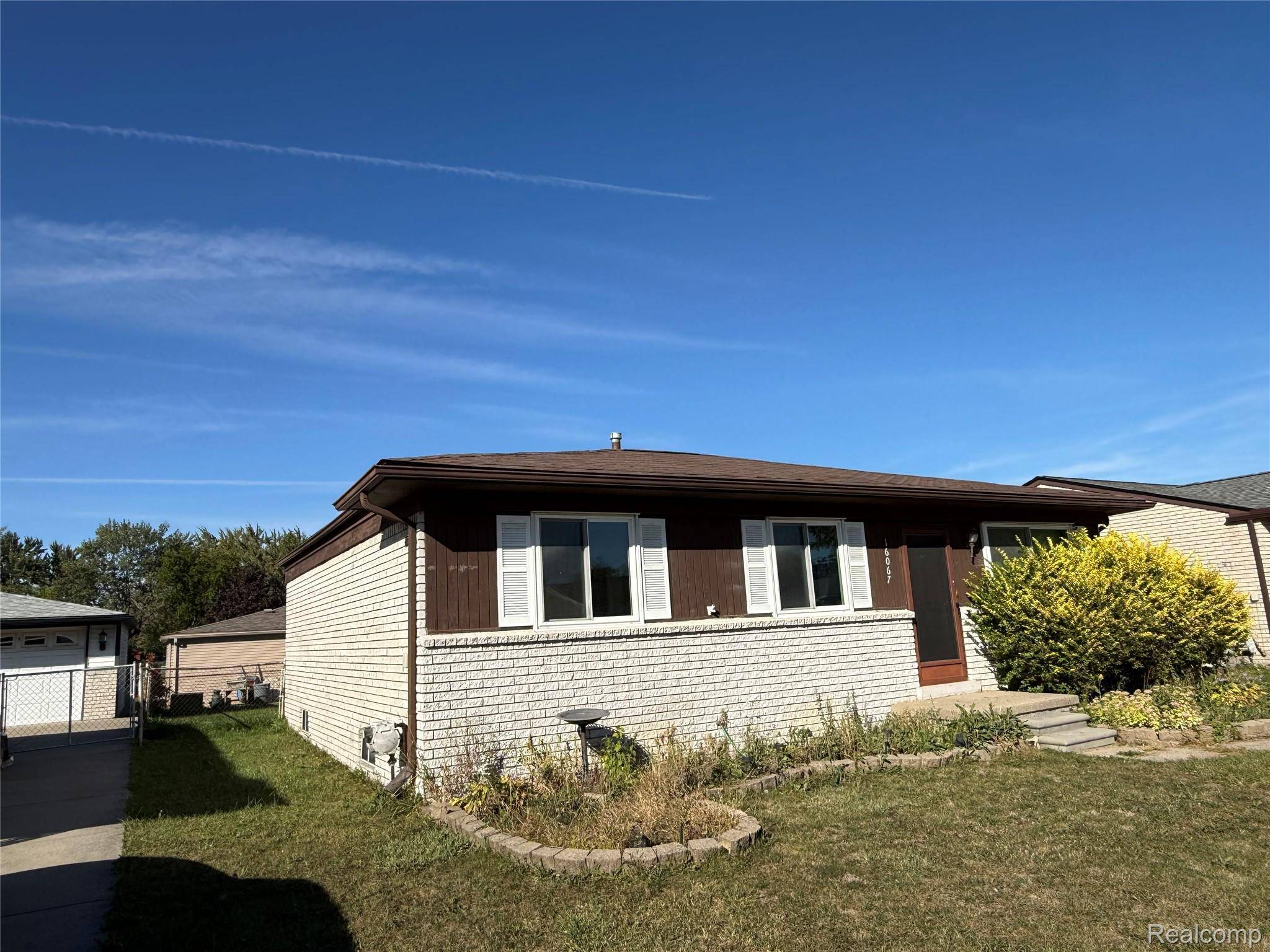 Roseville, MI 48066,16067 Secretariat AVE