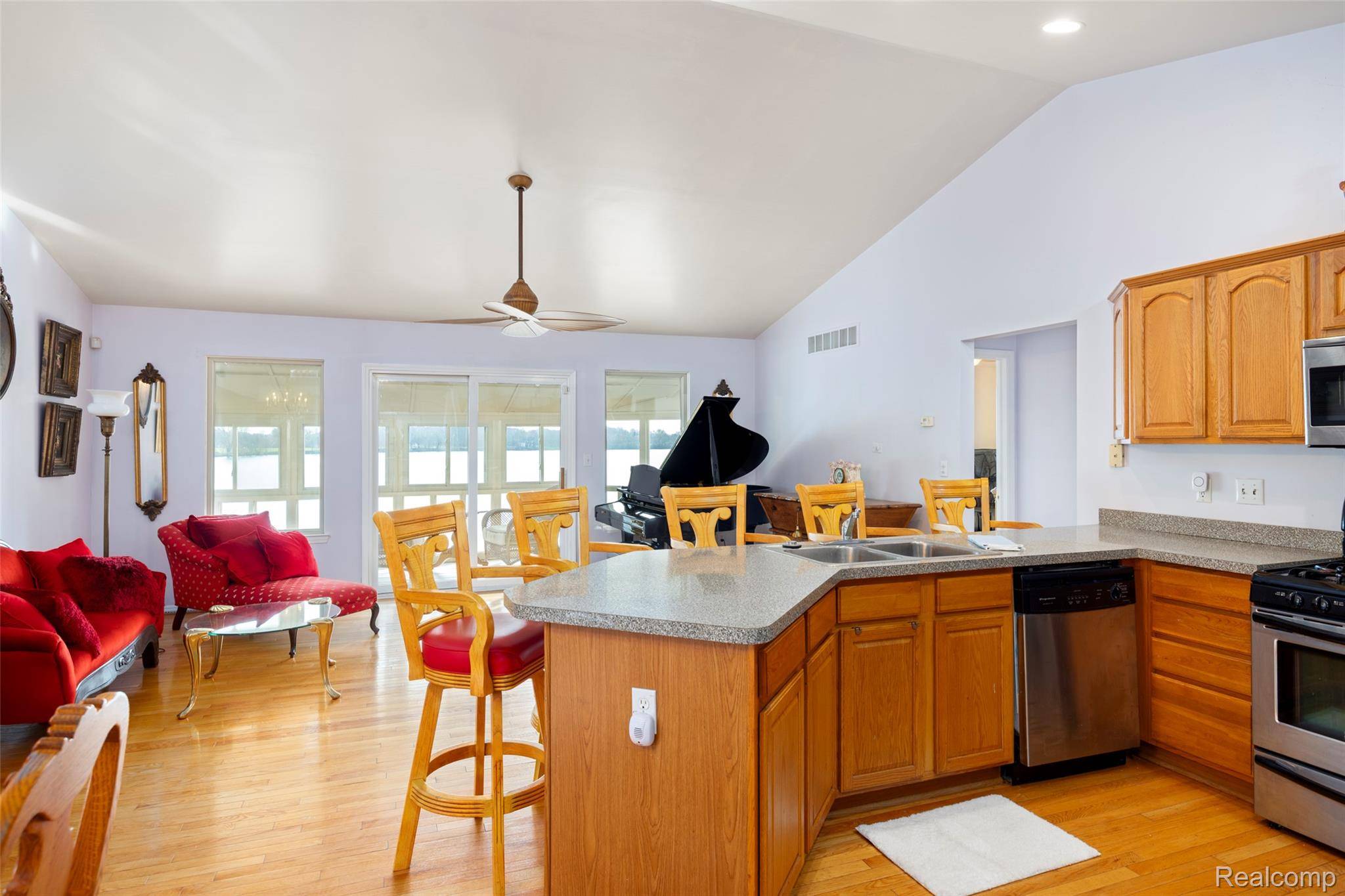 Belleville, MI 48111,41841 S Service DR