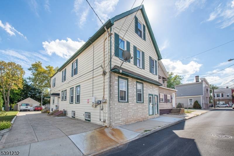 Carteret Boro, NJ 07008,4 Lefferts St