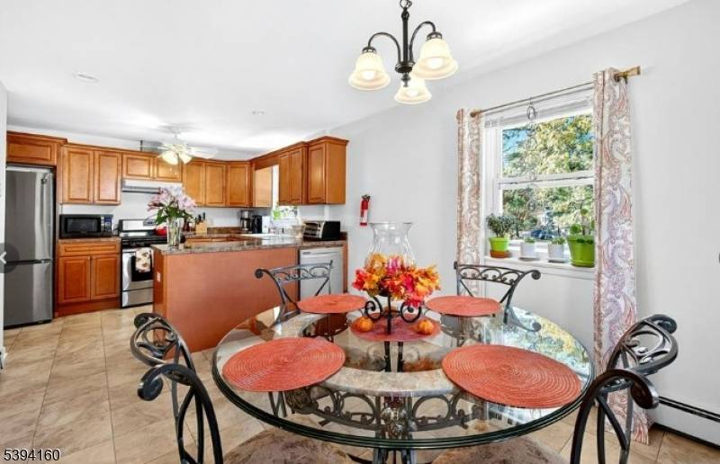 Bloomingdale Boro, NJ 07403,61 Star Lake Rd #2