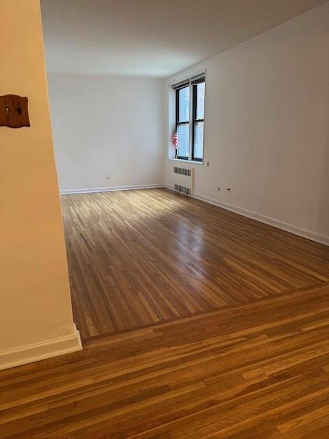 Brooklyn, NY 11229,2271 Knapp ST #2E
