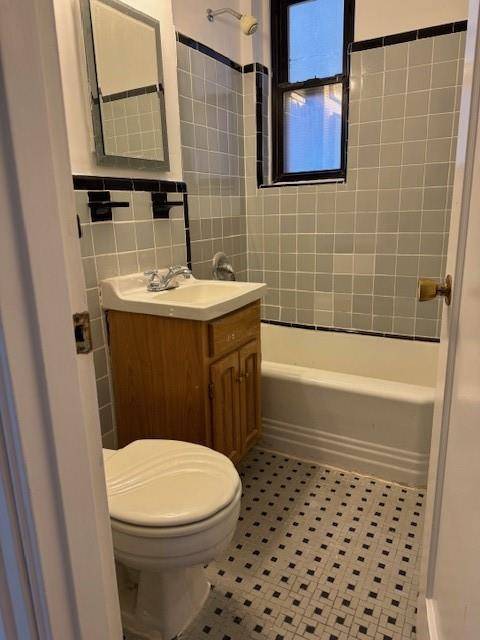 Brooklyn, NY 11229,2271 Knapp ST #2E