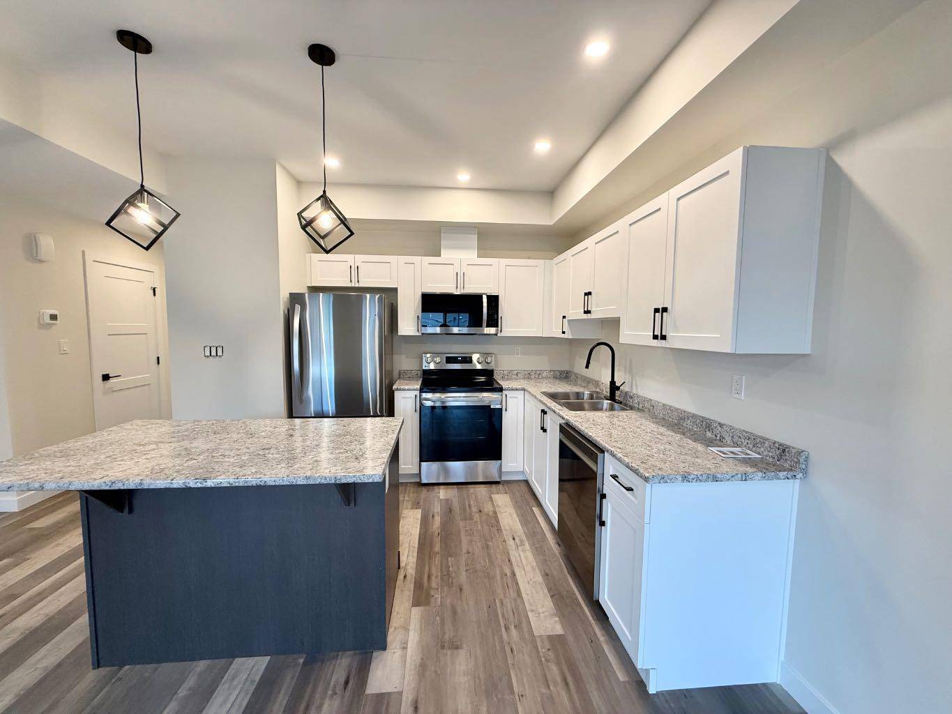 Hinton, AB T7V0B4,328B BOUTIN AVE