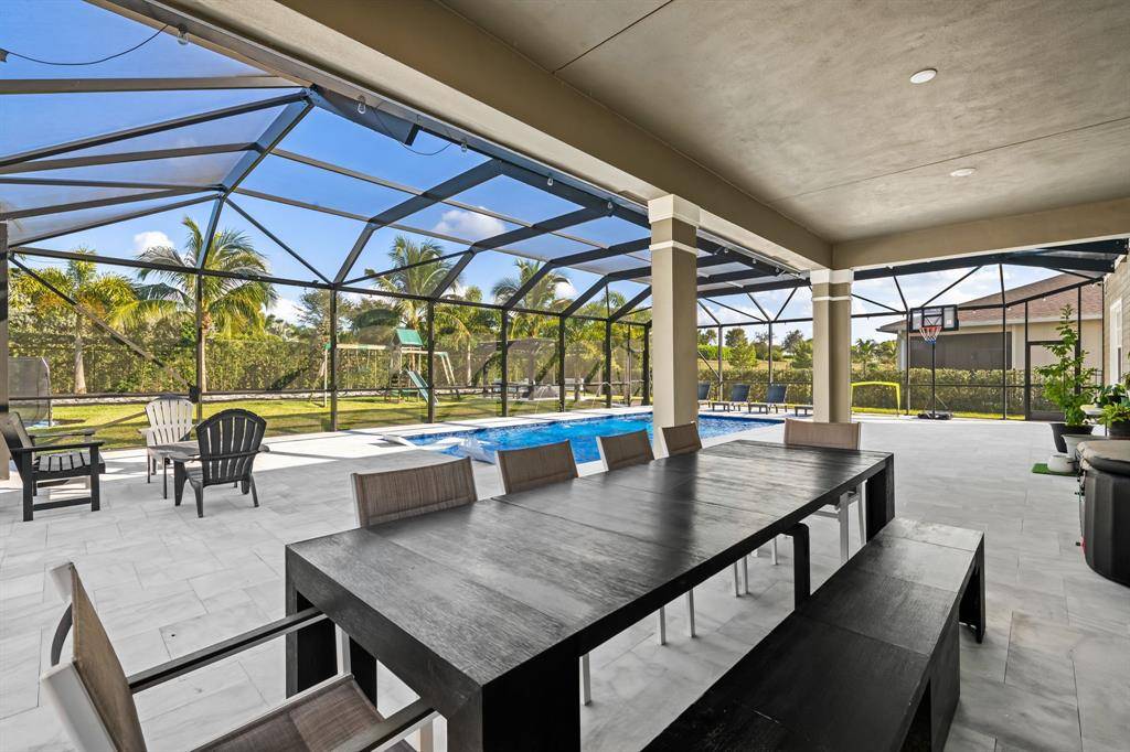 Loxahatchee, FL 33470,810 Hookline Circle