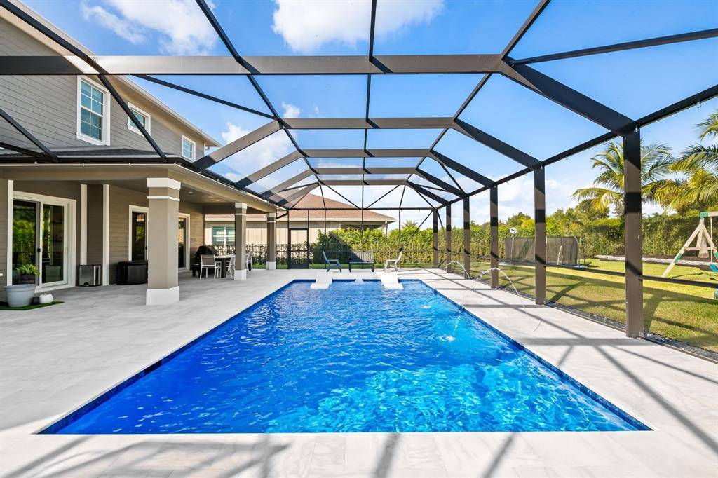 Loxahatchee, FL 33470,810 Hookline Circle