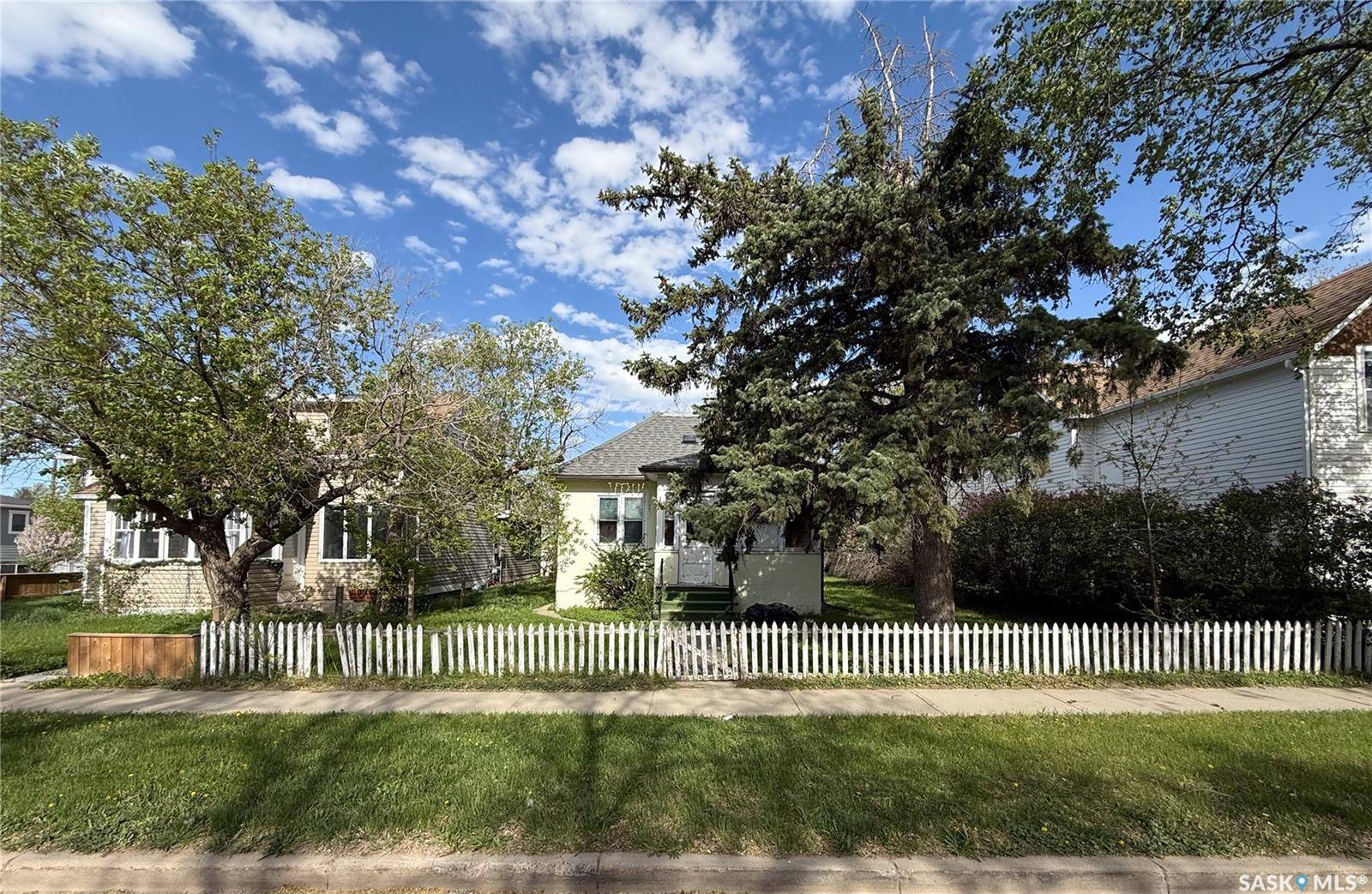 Swift Current, SK S9H 2C9,269 2nd AVENUE NE