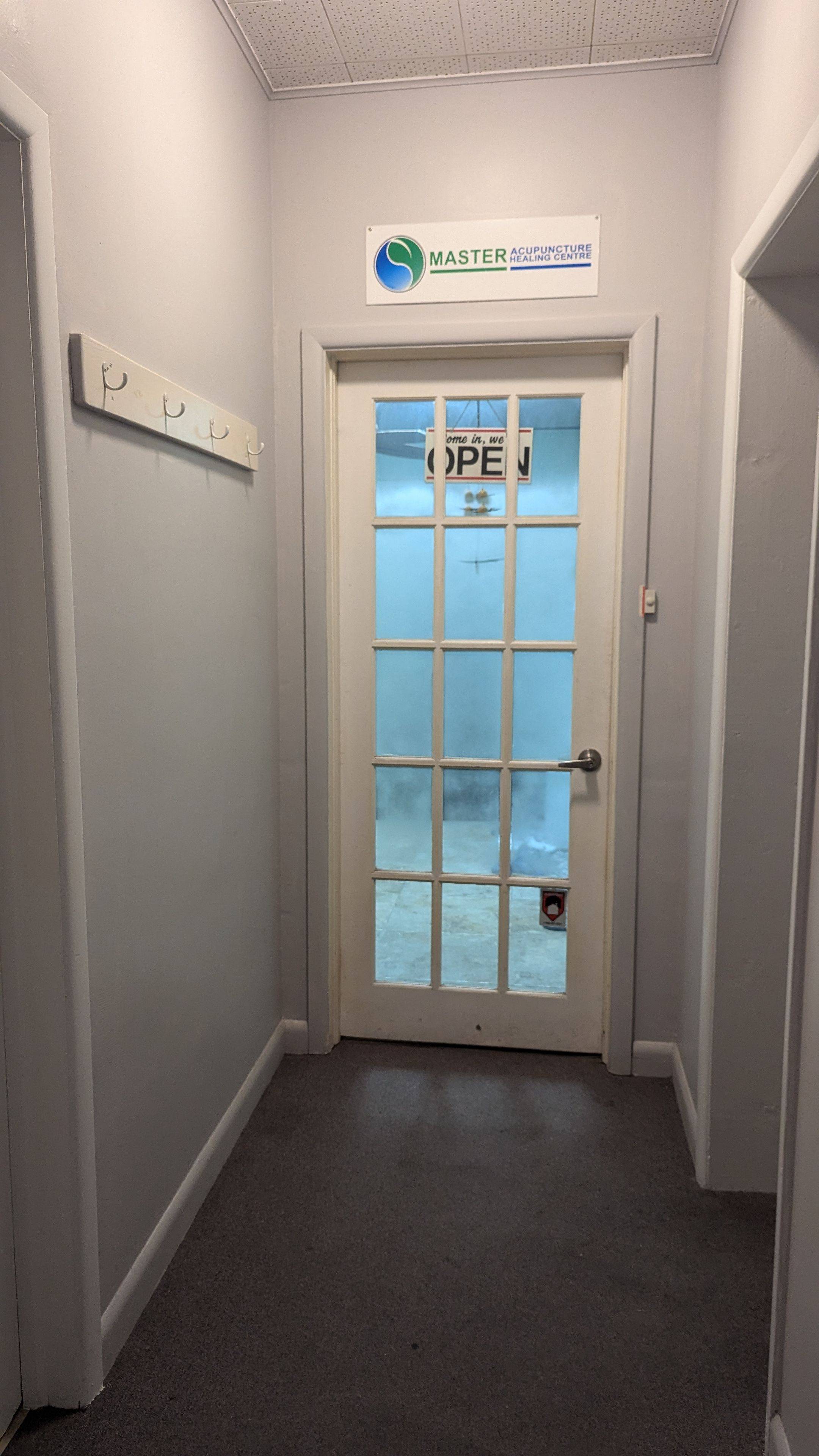 Mississauga, ON L5M 1L4,205 Queen ST S