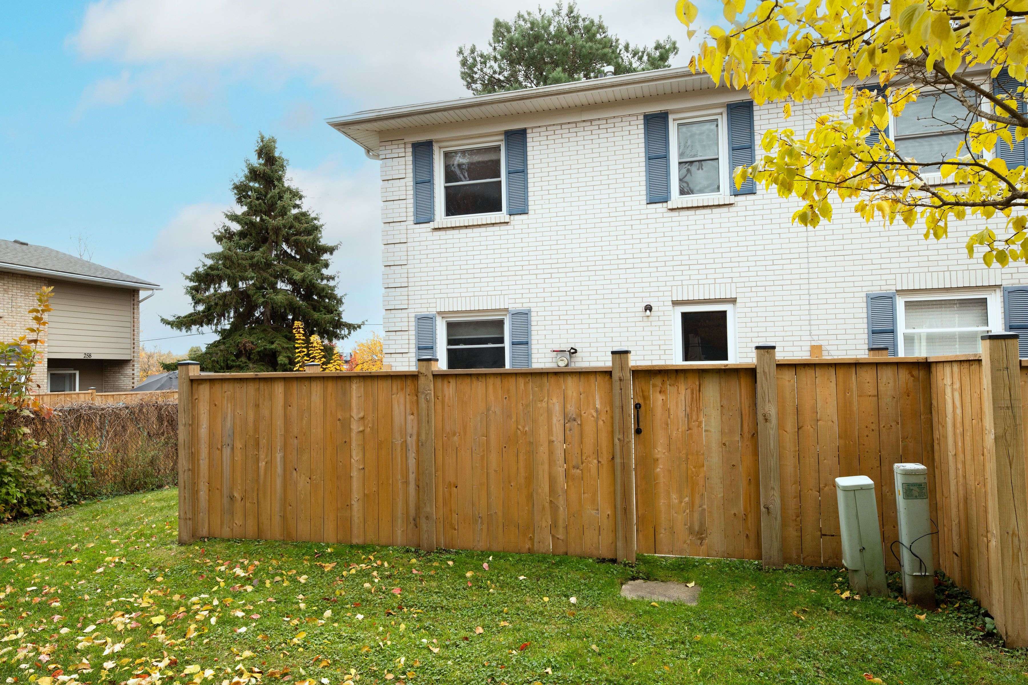 London North, ON N6G 2C5,535 Gainsborough RD #535