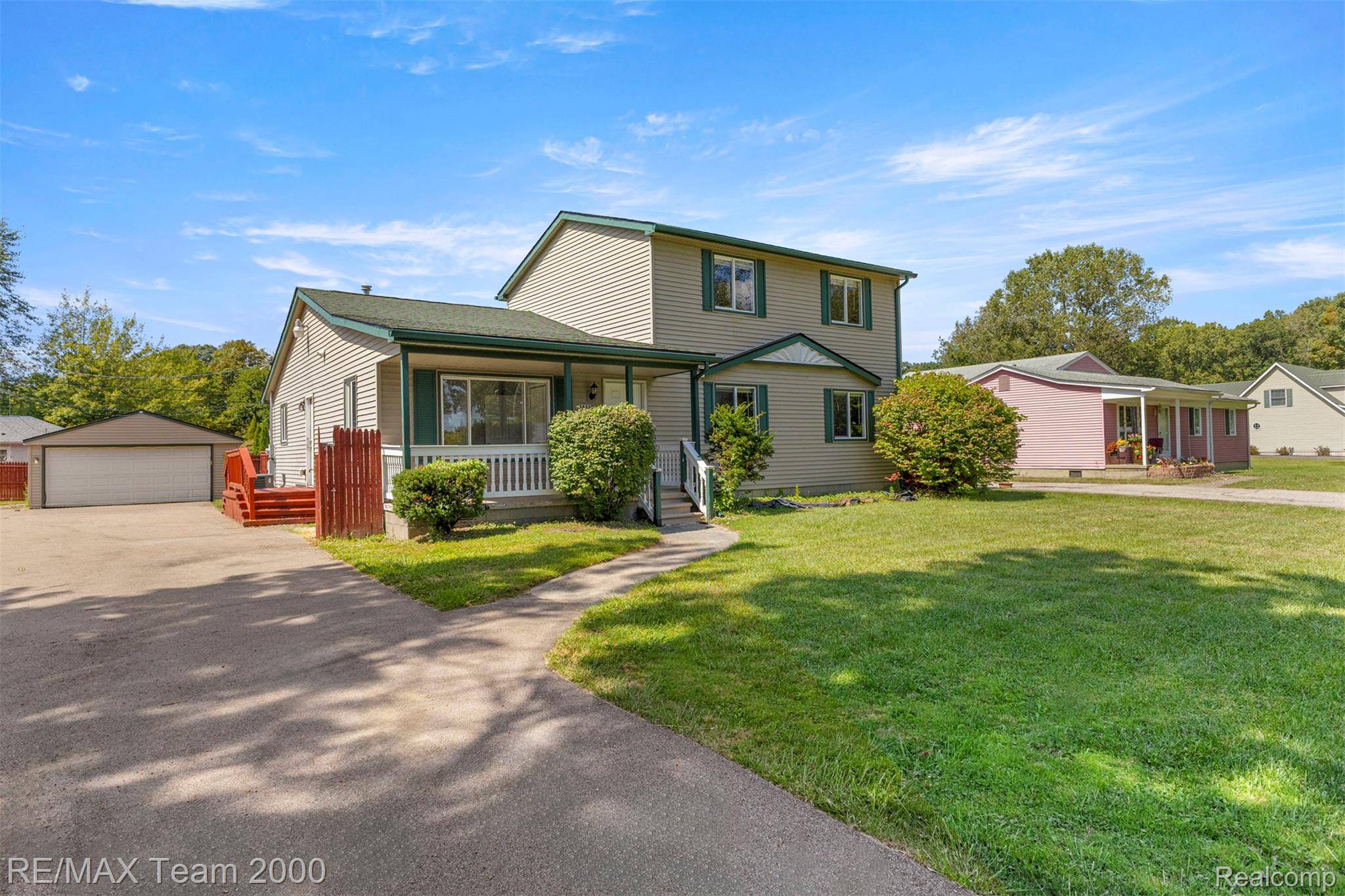 Romulus, MI 48174,16110 Farnum ST