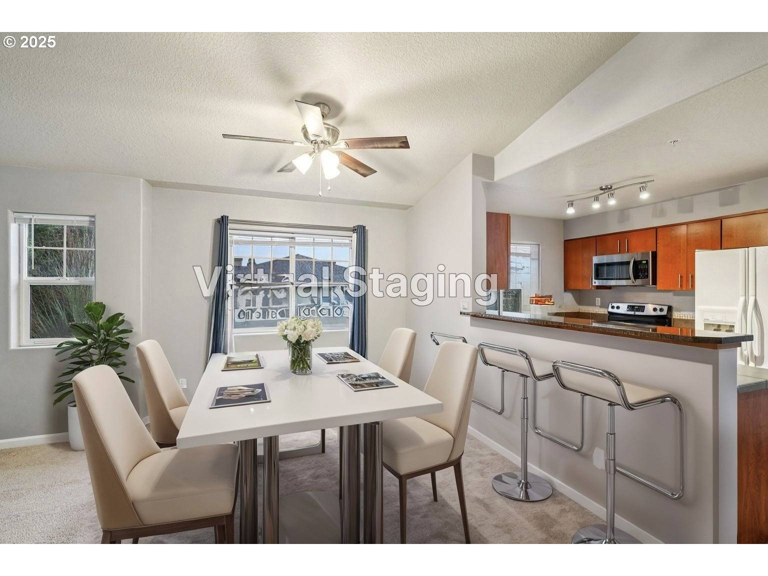 Hillsboro, OR 97006,10654 NE HOLLY ST #307