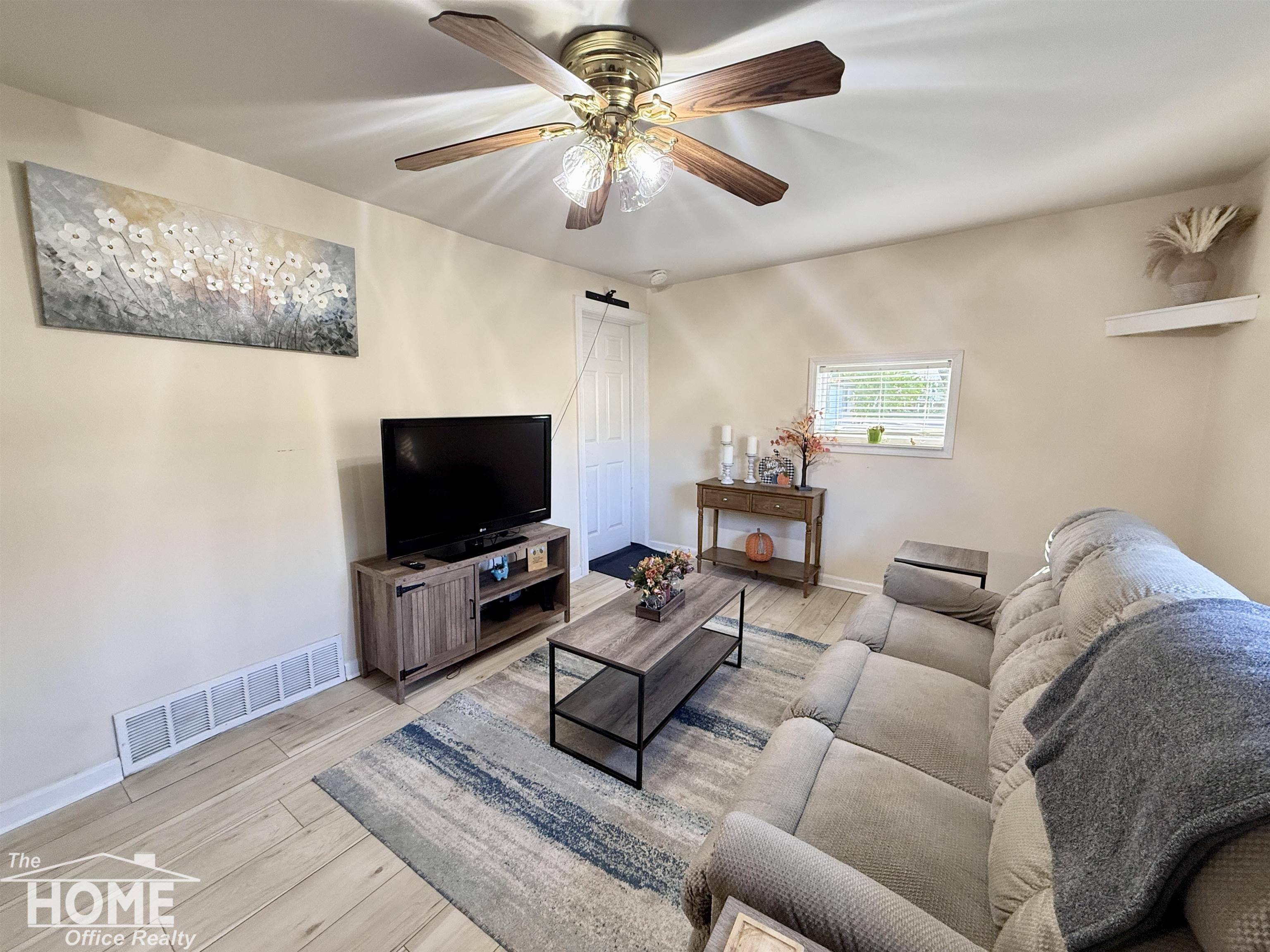 Durand, MI 48429,104 E Perry ST