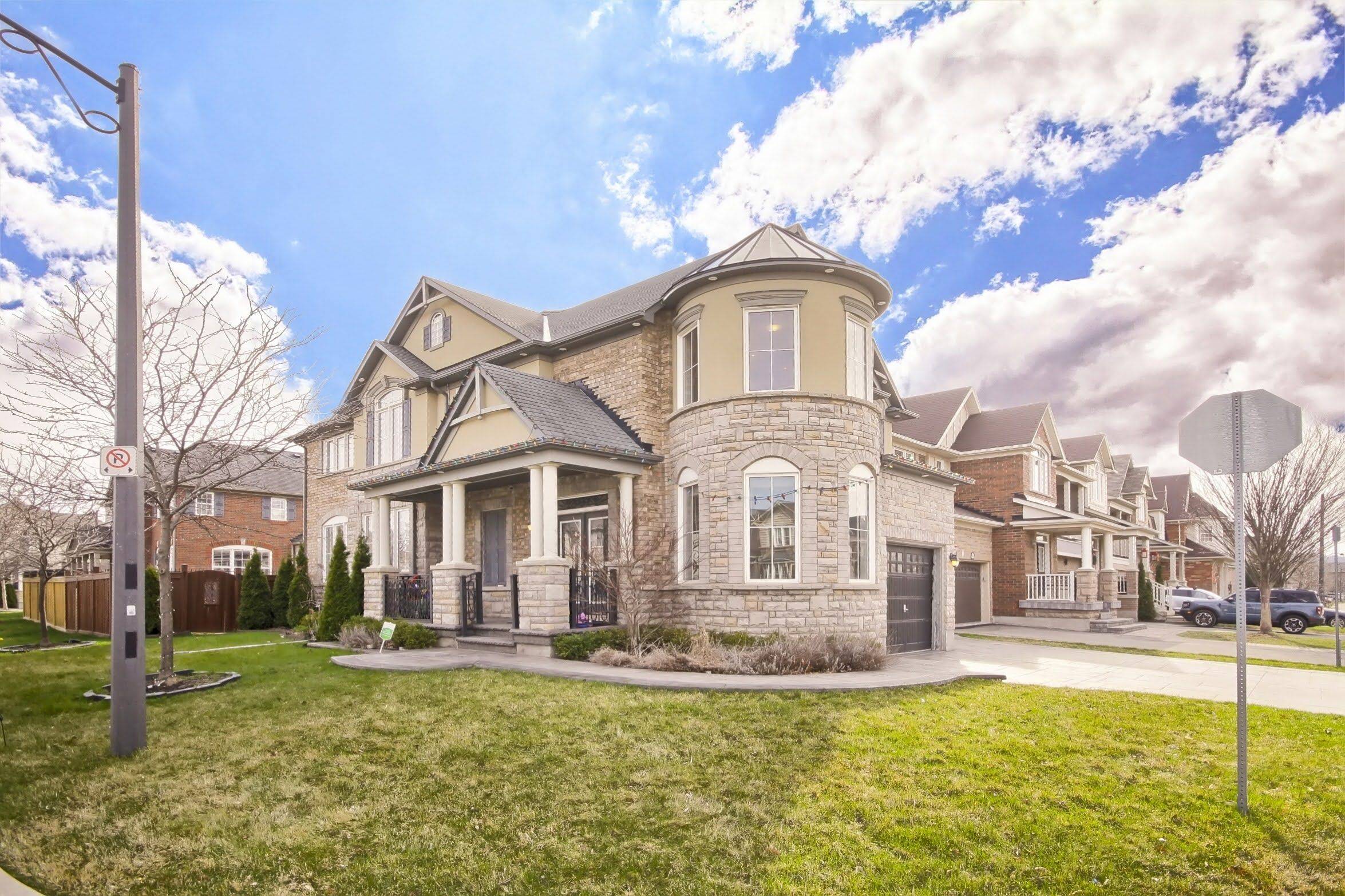 Milton, ON L9T 0Z3,864 Etherington WAY