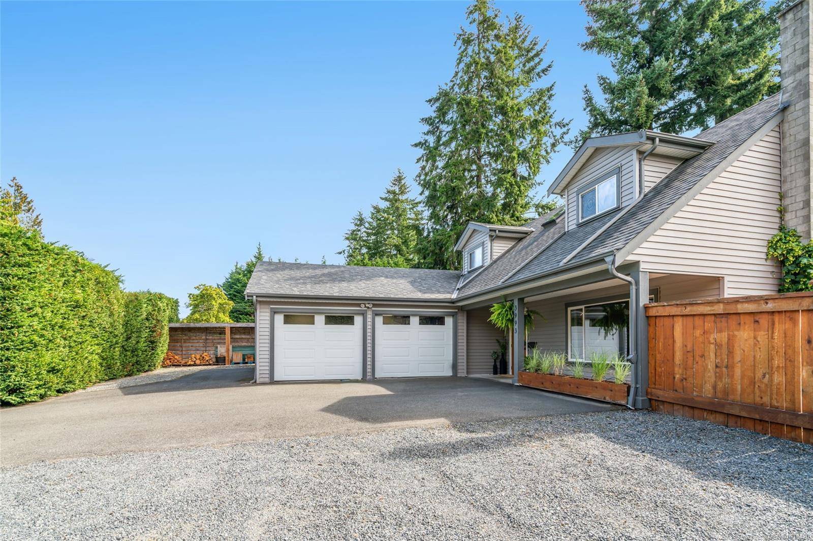 Nanaimo, BC V9T 2T9,3993 Uplands Dr