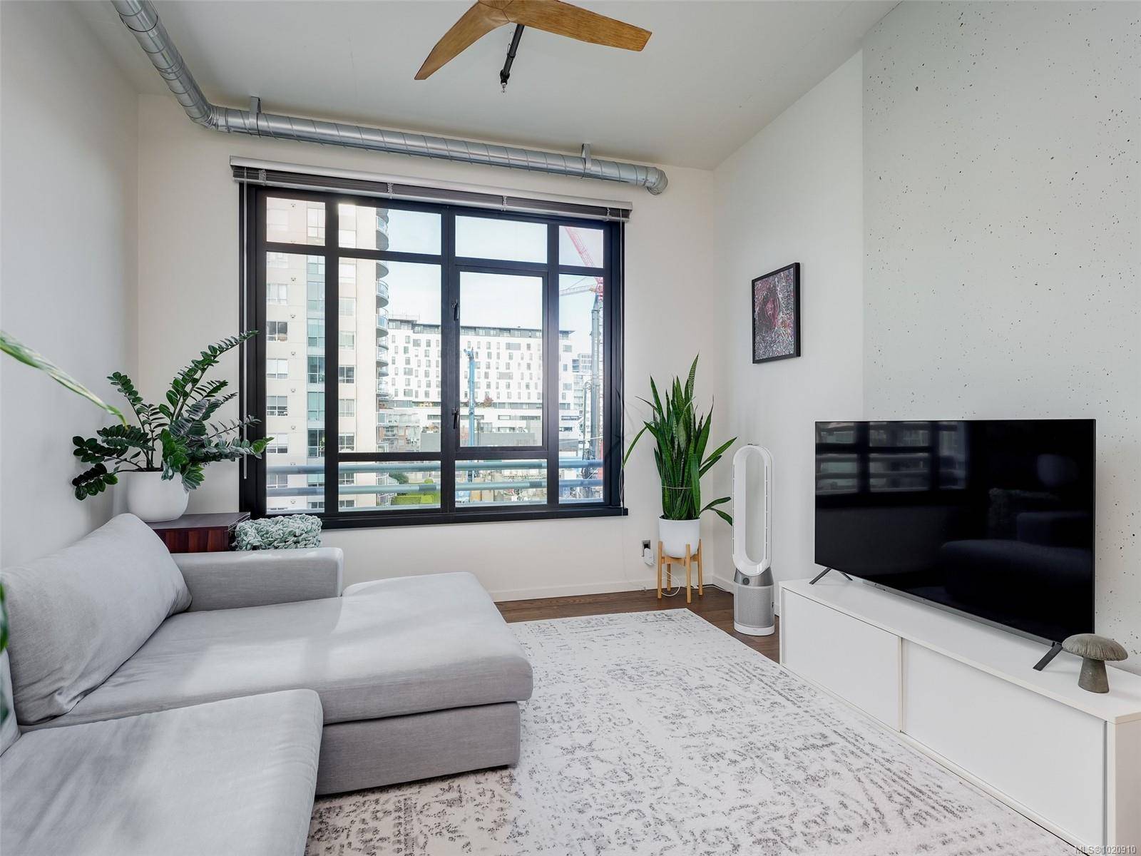 Victoria, BC V8V 0C9,1029 View St #501