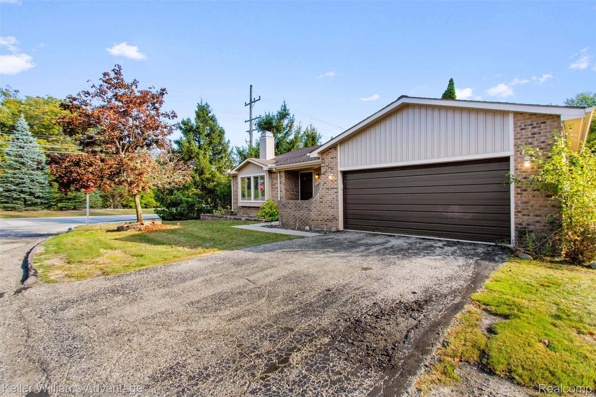 Farmington Hills, MI 48336,31441 Orchard Brook CT