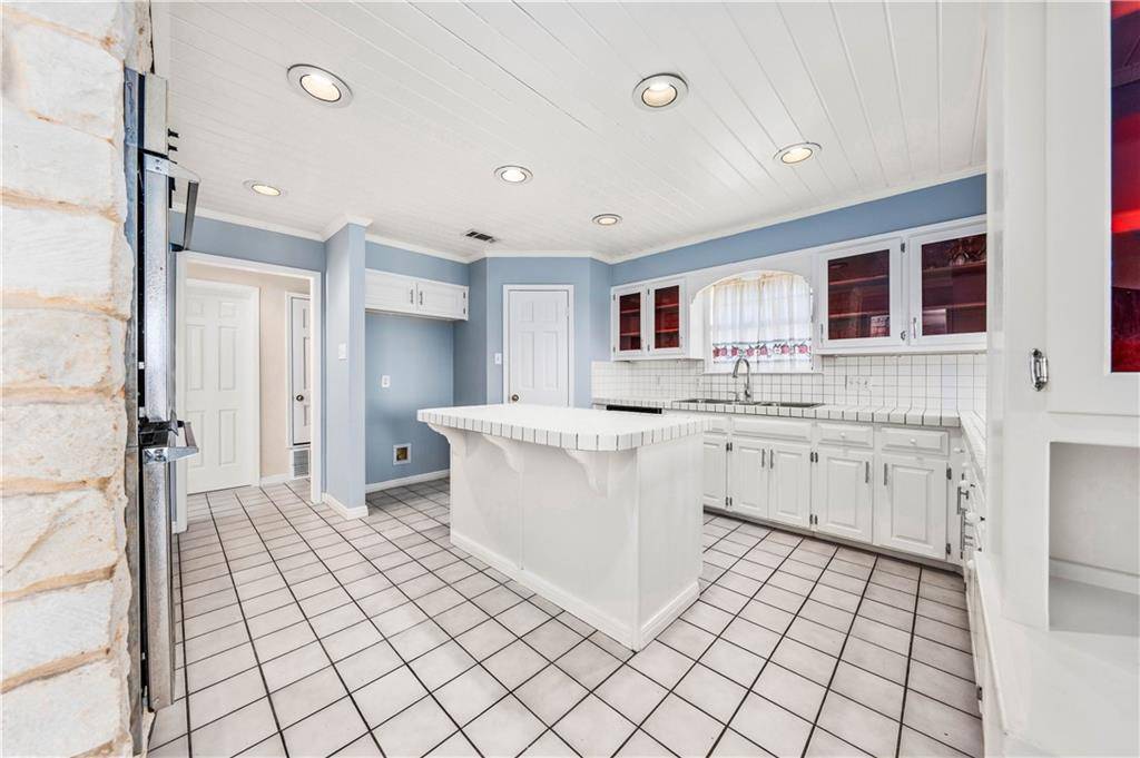 Woodway, TX 76712,10009 Stony Point Drive