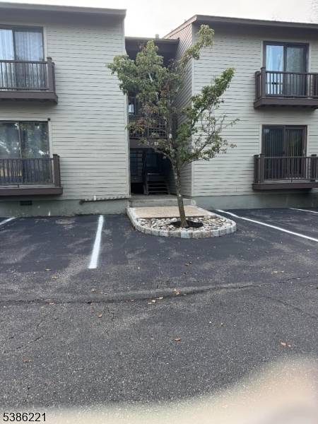 Glen Gardner Boro, NJ 08826,915 Spruce Hills Dr