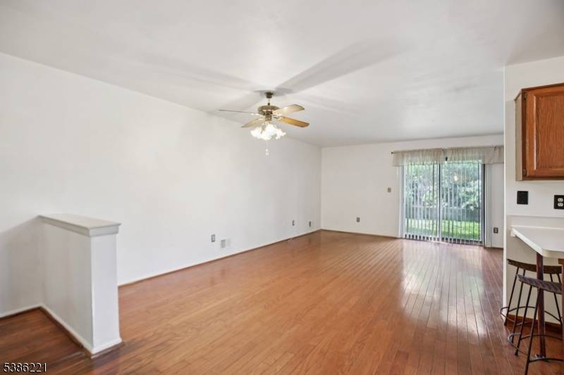 Glen Gardner Boro, NJ 08826,915 Spruce Hills Dr