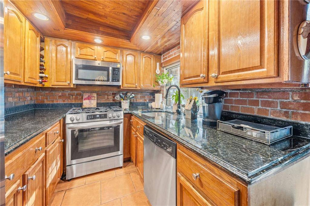 Brooklyn, NY 11231,32 Douglass ST