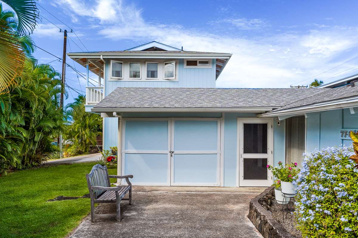 Kailua-kona, HI 96740,77-6476 PRINCESS KEELIKOLANI DR
