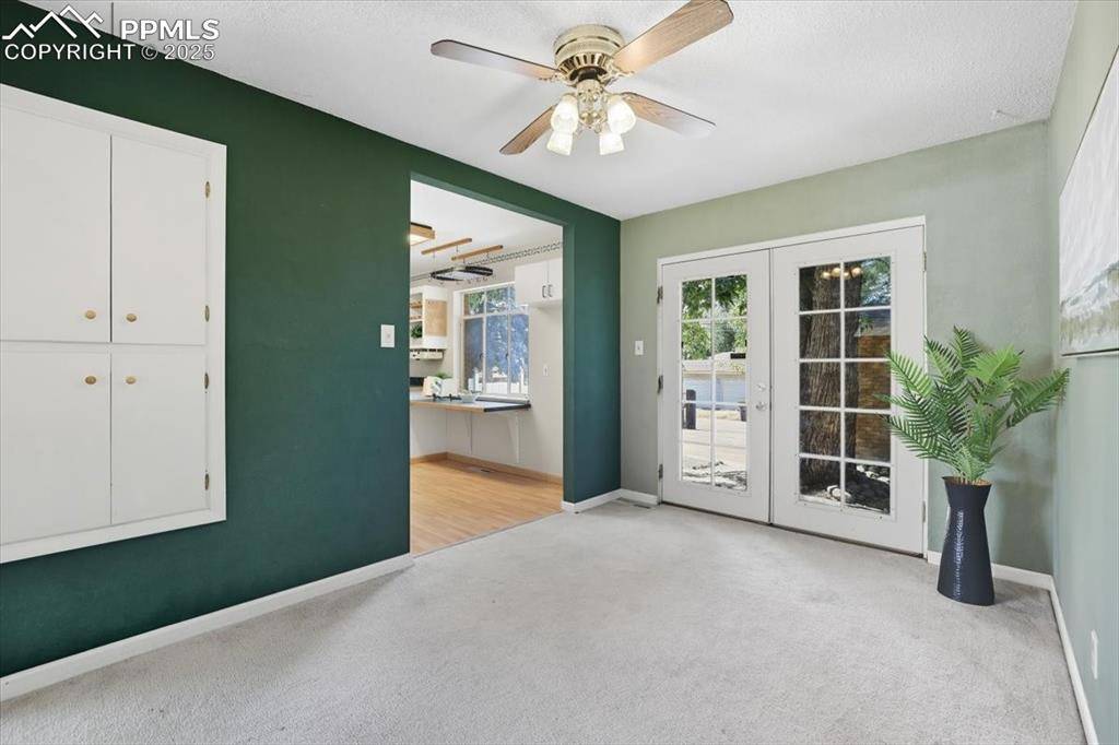 Colorado Springs, CO 80907,2924 Illinois AVE