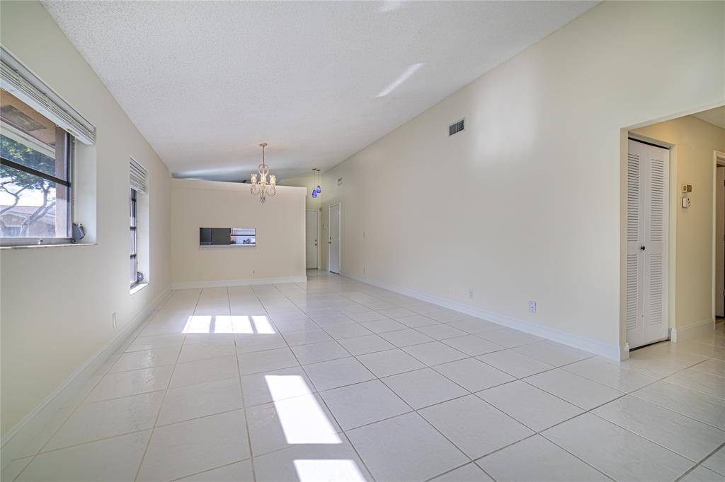 Boca Raton, FL 33496,8307 Summerbreeze Ln