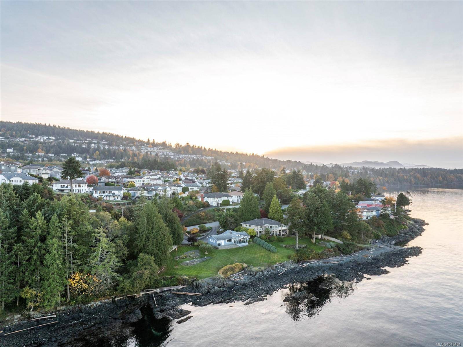 Nanaimo, BC V9V 1J1,5020/5010 Fillinger Cres